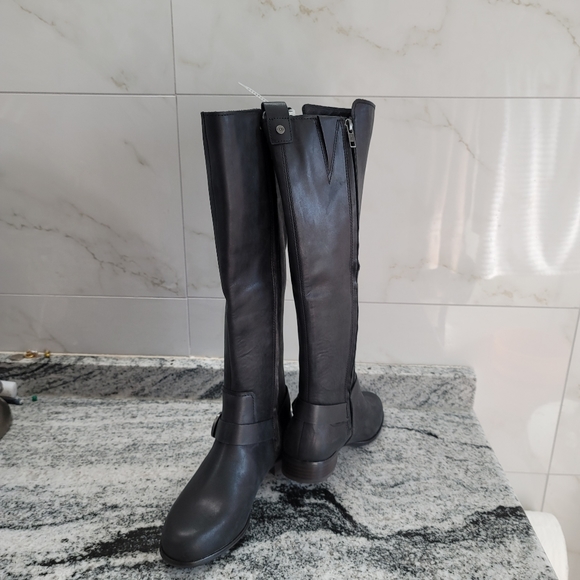 UGG® Katelyn Leather Tall Block Heel Riding Boots - Picture 4 of 9